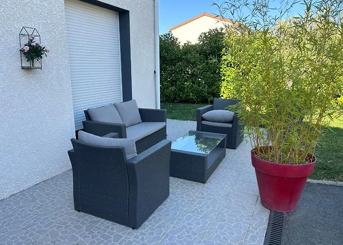 Chambre Avec Lit Double 140